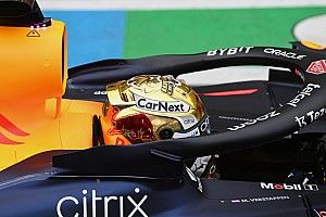VIDEO: Max Verstappen negeert teamorder in slotfase F1 Brazilië