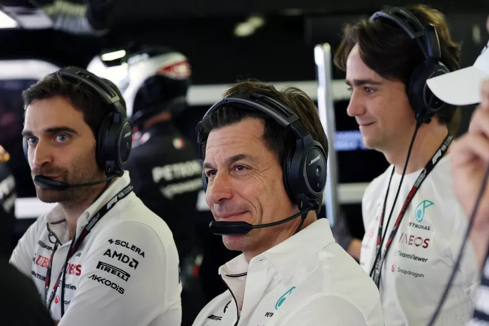 Jerome d'Ambrosio, Driver Development Director, Mercedes-AMG, Toto Wolff, Team Principal and CEO, Mercedes-AMG, Esteban Guttierez, Reserve Driver, Mercedes-AMG