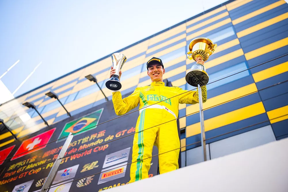 Podium: Race winner Raffaele Marciello, Mercedes-AMG Team Landgraf Mercedes-AMG GT3