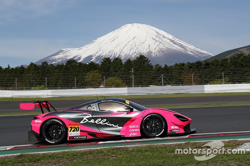 ”走路外走行”でQ1突破ならずも……2戦目のマクラーレン720Sに、ドライバー2人が手応え