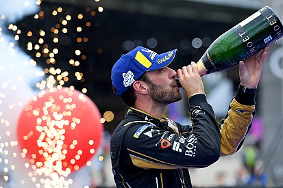 Swiss E-Prix: Vergne beats Evans as dramatic pile-up stops race