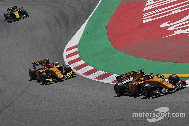 F2, Barcellona: Aitken e Boccolacci arretrati di tre posizioni in griglia nella Feature Race