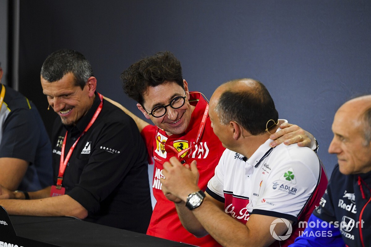A Ferrari tagadja, hogy Binotto az esetleges F1-es kiszállásukra célzott volna