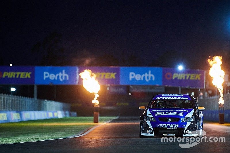 Supercars completes Perth lights test
