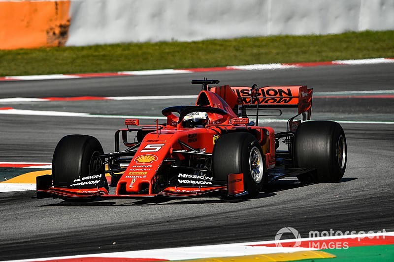 Test Barcellona, Day 1: Vettel gira per la Pirelli, Leclerc per scoprire i guai Ferrari