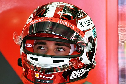 Leclerc a Fiorano con Rovazzi sulla Ferrari triposto