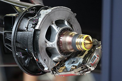 Tecnica Brembo: su Red Bull e Alfa Romeo le nuove pinze a forma trapezoidale