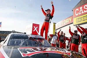 Christopher Bell tops Cole Custer for Iowa Xfinity win