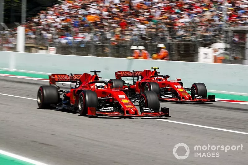 Sebastian Vettel, Ferrari SF90 et Charles Leclerc, Ferrari SF90 en bataille