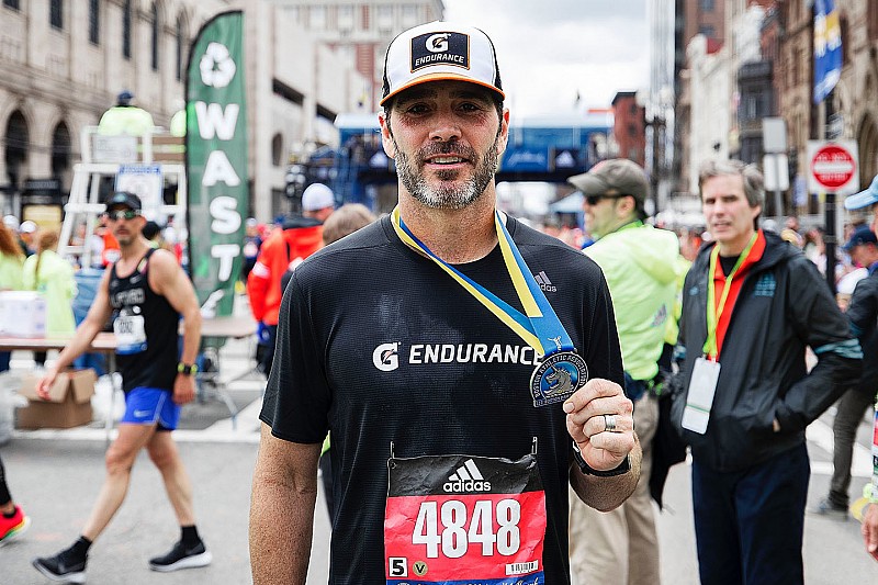 "Kann kaum noch gehen": Jimmie Johnson nach Boston-Marathon