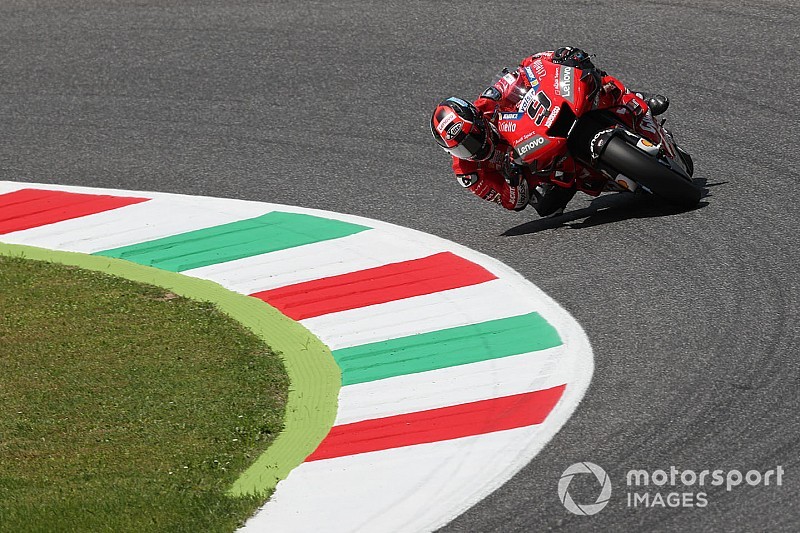 Петруччи на Ducati установил рекорд трассы на третьей тренировке в Муджелло