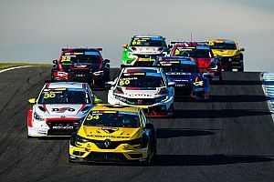 TCR Australia invites new drivers for test at Winton