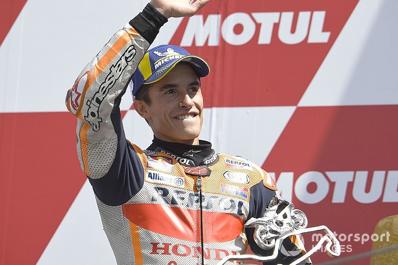 Marquez trónja megingathatatlan, Dovizioso-dráma a Sachsenringen