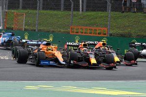 A McLaren nem ért egyet Horner költségsapkás kritikájával