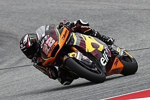 Hasil Kualifikasi Moto2 Austria: Lowes Pole, Gardner-Bezzecchi Crash