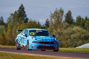 WTCR, Pau-Arnos, Libere 2: Urrutia beffa Girolami nel finale