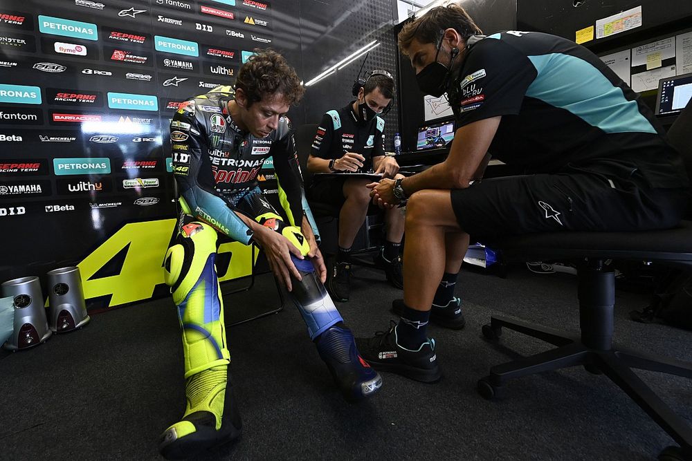 Rossi: “Vi lo que hizo Maverick y me lo esperaba peor”