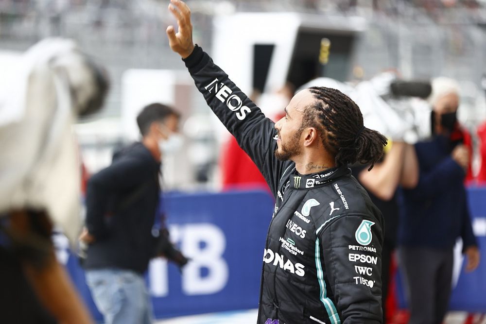 Rosberg: Hamiltonnak is vannak gyengeségei!