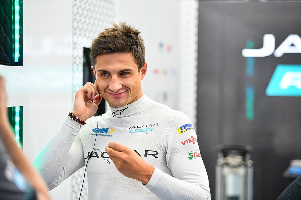 Evans firma un acuerdo multianual para mantenerse en Jaguar