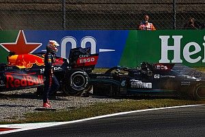 Hamilton "sorprendido" de no recibir ayuda de Verstappen tras choque