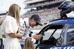 Dale Earnhardt Jr. to run 2022 Martinsville Xfinity Series race