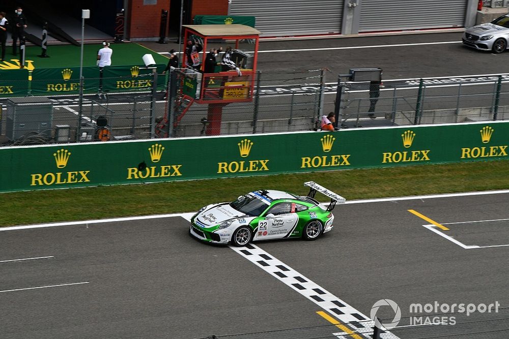 Porsche Carrera Cup Fransa Spa: Ayhancan kazandı, şampiyona liderliğini pekiştirdi