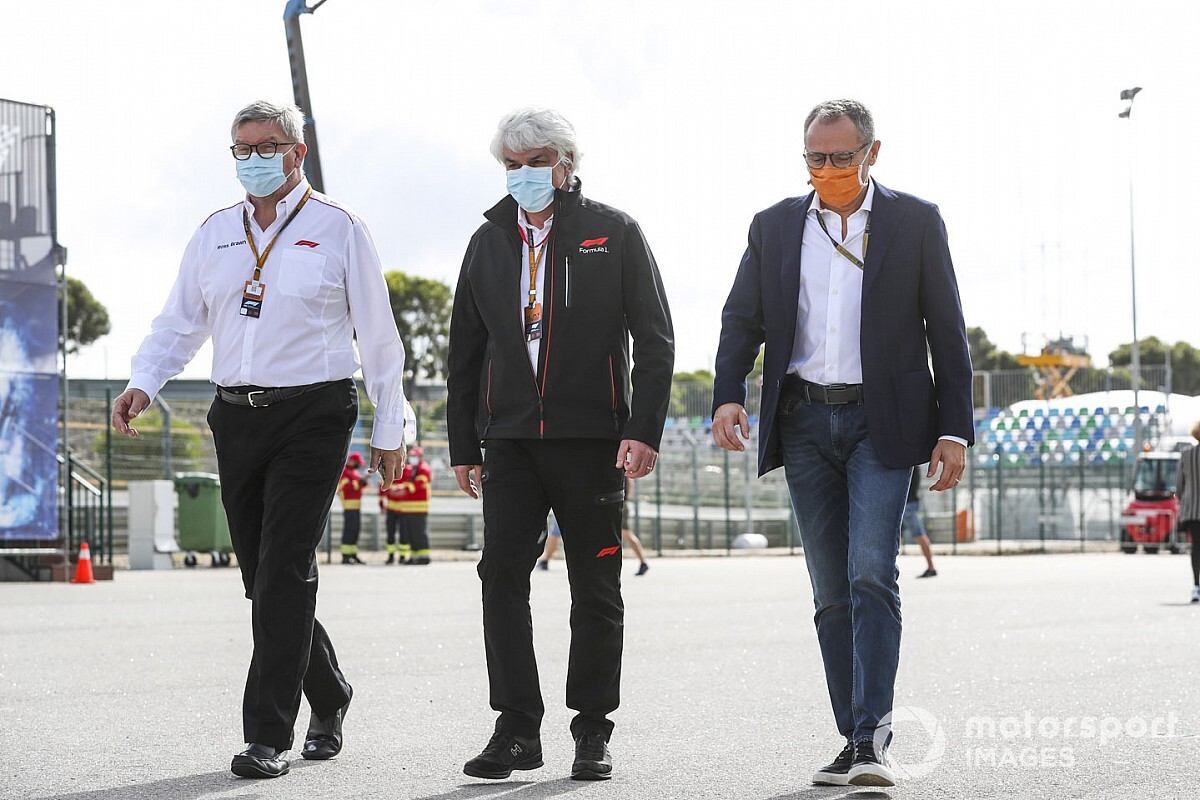 Domenicali: "Aşılamada öncelik F1'in değil, ihtiyacı olanların olmalı"