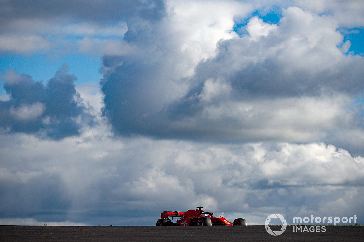 Weerbericht F1 GP van Portugal: Zonnige start, zondag mogelijk nat