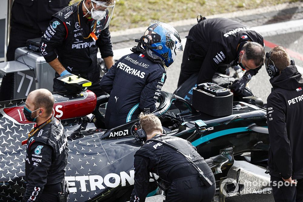 Mercedes: il ritiro di Bottas all'Eifel per la centralina
