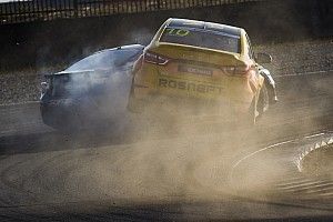 Гоночная бойня в Грозном: в сражении между Lada и Subaru на один обгон пришлось четыре аварии