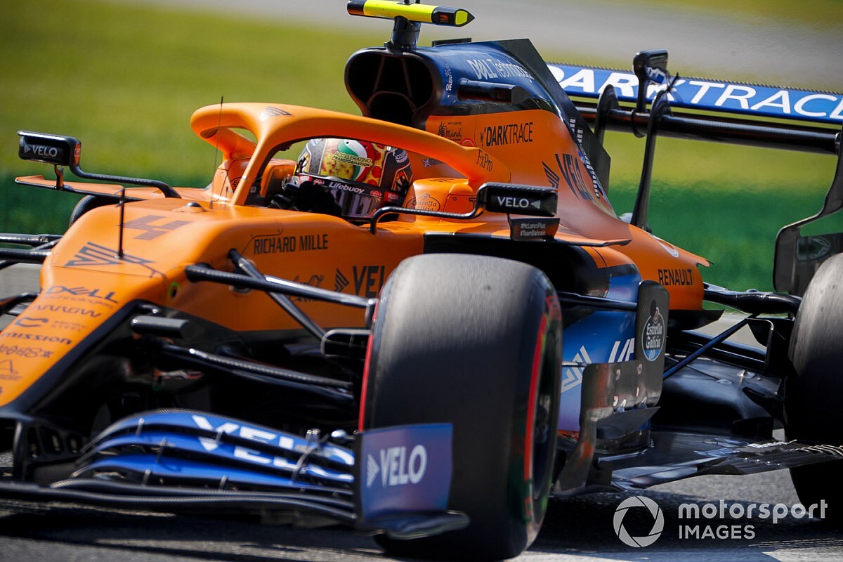 Norris, Sainz'a geçildiği için mutsuz