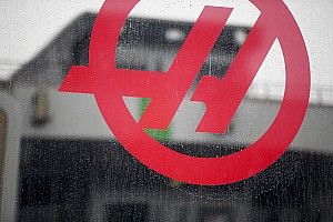 Haas последней из команд Формулы 1 назвала дату предсезонной презентации