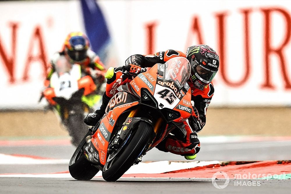 WSBK ruszy później