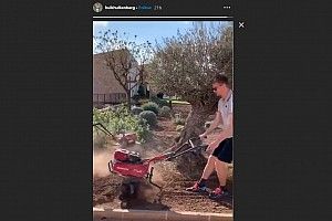 Вам важно, чем Хюлькенберг пашет в саду? А кто-то увидел в этом важный намек!