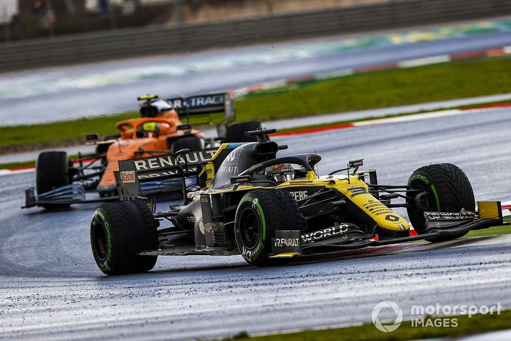 Daniel Ricciardo, Renault F1 Team R.S.20, Lando Norris, McLaren MCL35