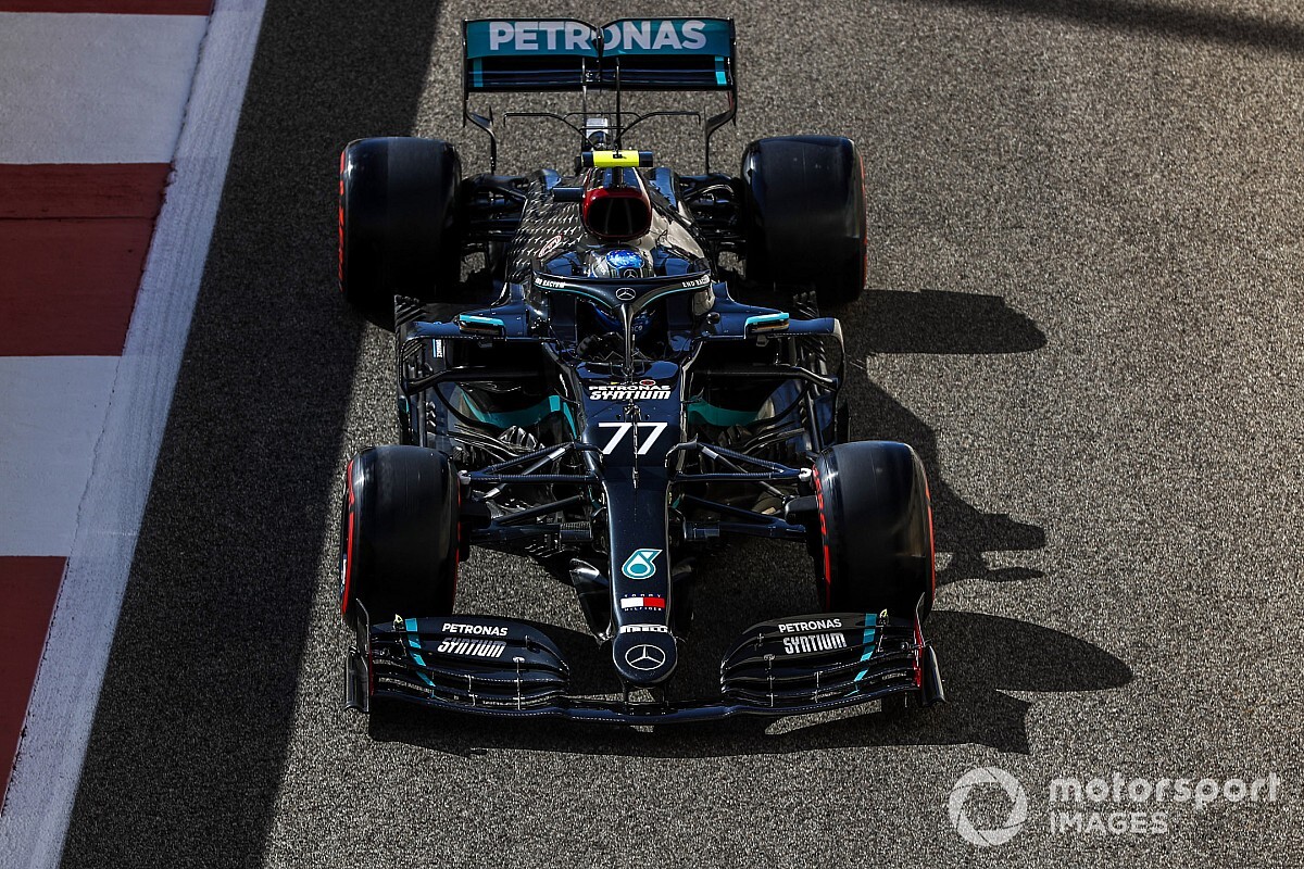 Bottas az élen az FP2-n, Hamilton és Verstappen a top-3-ban