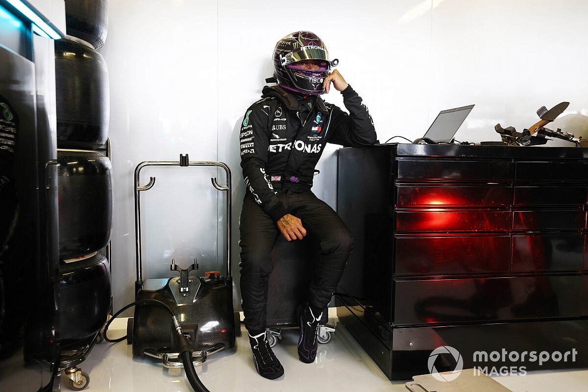 Hamilton Tak Yakin Bisa Punya Tujuh Gelar dengan McLaren