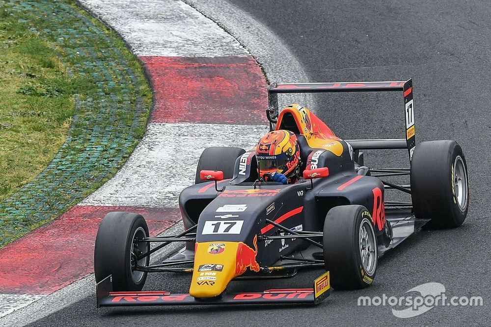 F4, Vallelunga, Libere 1: Edgar in vetta, Minì secondo