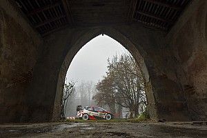 Ogier coraz bliżej