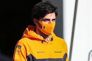 Sainz: "Gerideyiz ama fark çok fazla değil"