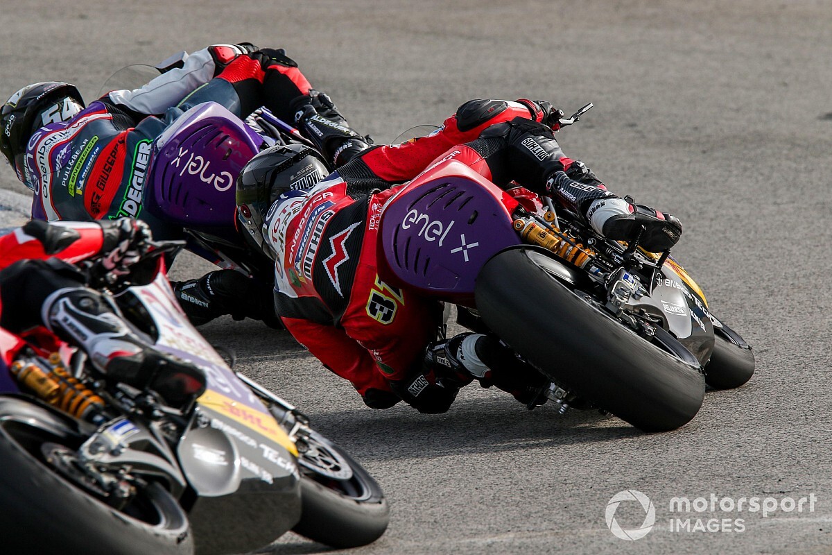MotoE: Michelin introduce le gomme asimmetriche