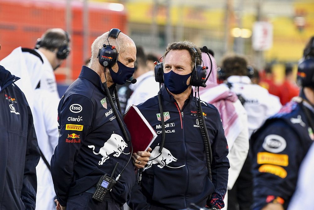 Newey bóknak veszi, hogy a Mercedes keresztes hadjáratot indított a hátsó szárnyuk ellen