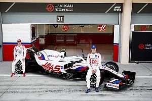 Haas formally launches VF-21 F1 car in Bahrain