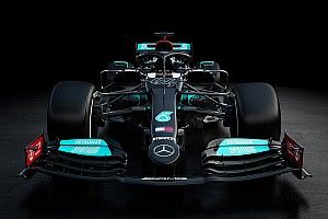 Mercedes F1 revela el W12, negro... ¡y plata!