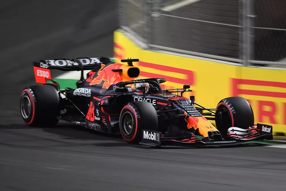 Max Verstappen, Red Bull Racing RB16B