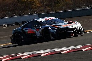 【スーパーGT】GT500最終決戦、1号車山本が優位か。8号車ARTAは淡々と準備、17号車Astemoは苦戦も諦めず