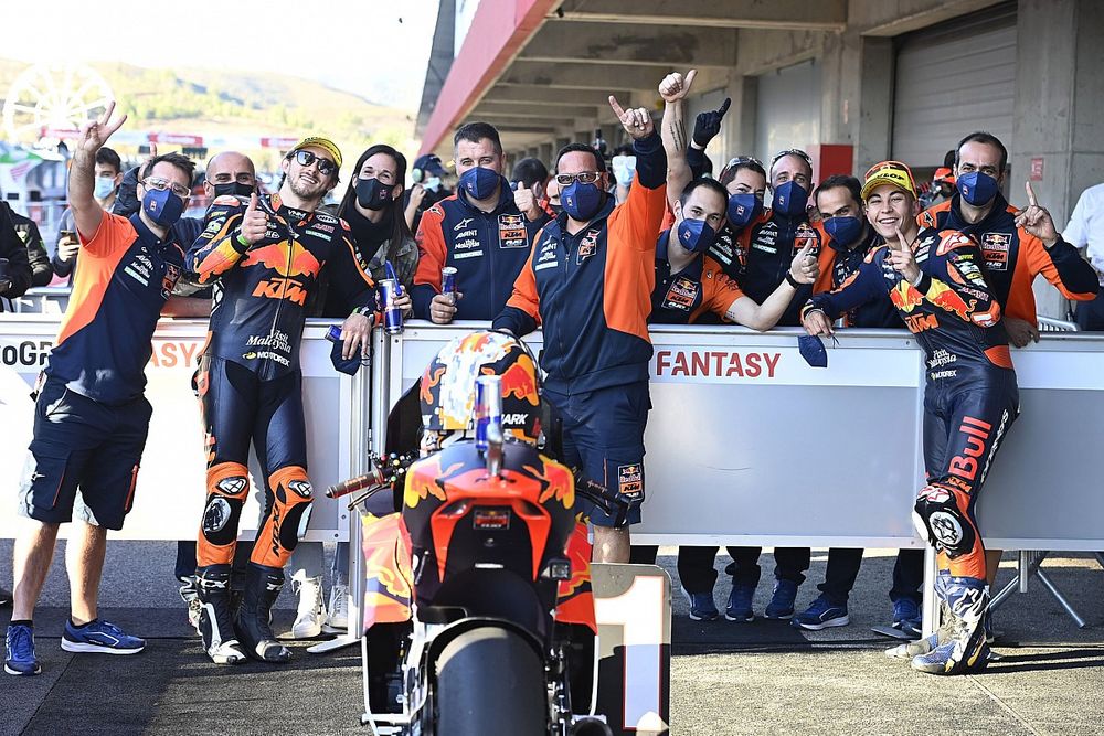 Raul Fernandez, Red Bull KTM Ajo, Remy Gardner, Red Bull KTM Ajo