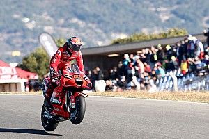 Tercer triunfo de Bagnaia; primer abandono de Quartararo