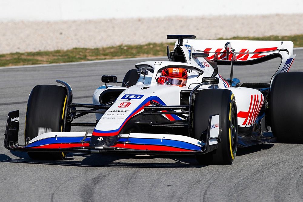 F1新車”雑感”解説2022「ハースVF-22」:昨年のリソースを完全投下。各所に細かな空力処理が施された1台