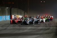Первая гонка Формулы Е в этом году закончилась дублем Mercedes
